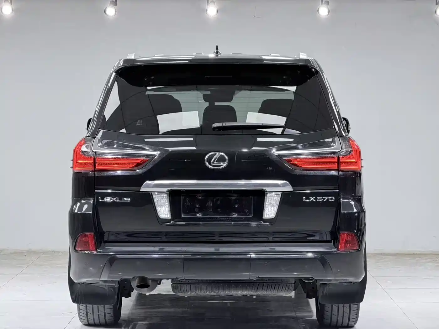 Lexus LX 2016 570 Luxury Premium Edition фото 13