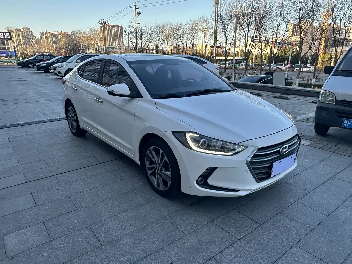 Hyundai Elantra 2016 Model 1.6L Automatic Smart Elite фото 3