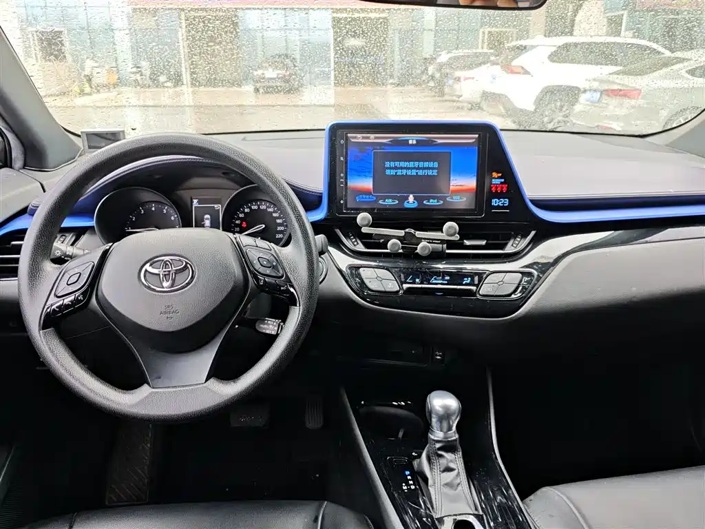 Toyota C-HR 2020 2018 2.0L Leading Sunroof Edition China VI
