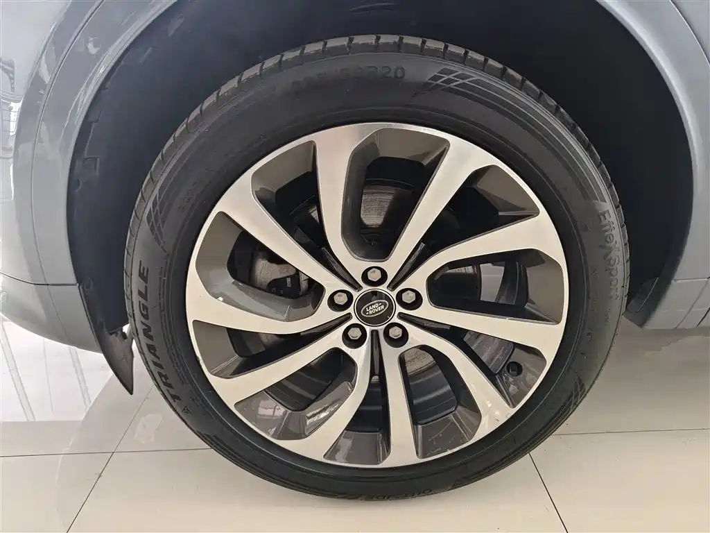 Land Rover Discovery Sport 2022 Model Facelift 249PS R-Dynamic S Performance Edition 5-seater фото 5