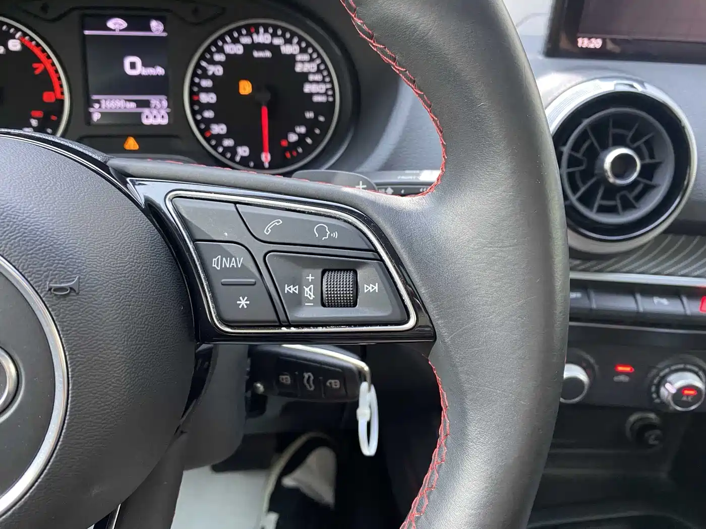 Audi Q2L 2023 2022 35 TFSI Progressive Dynamic