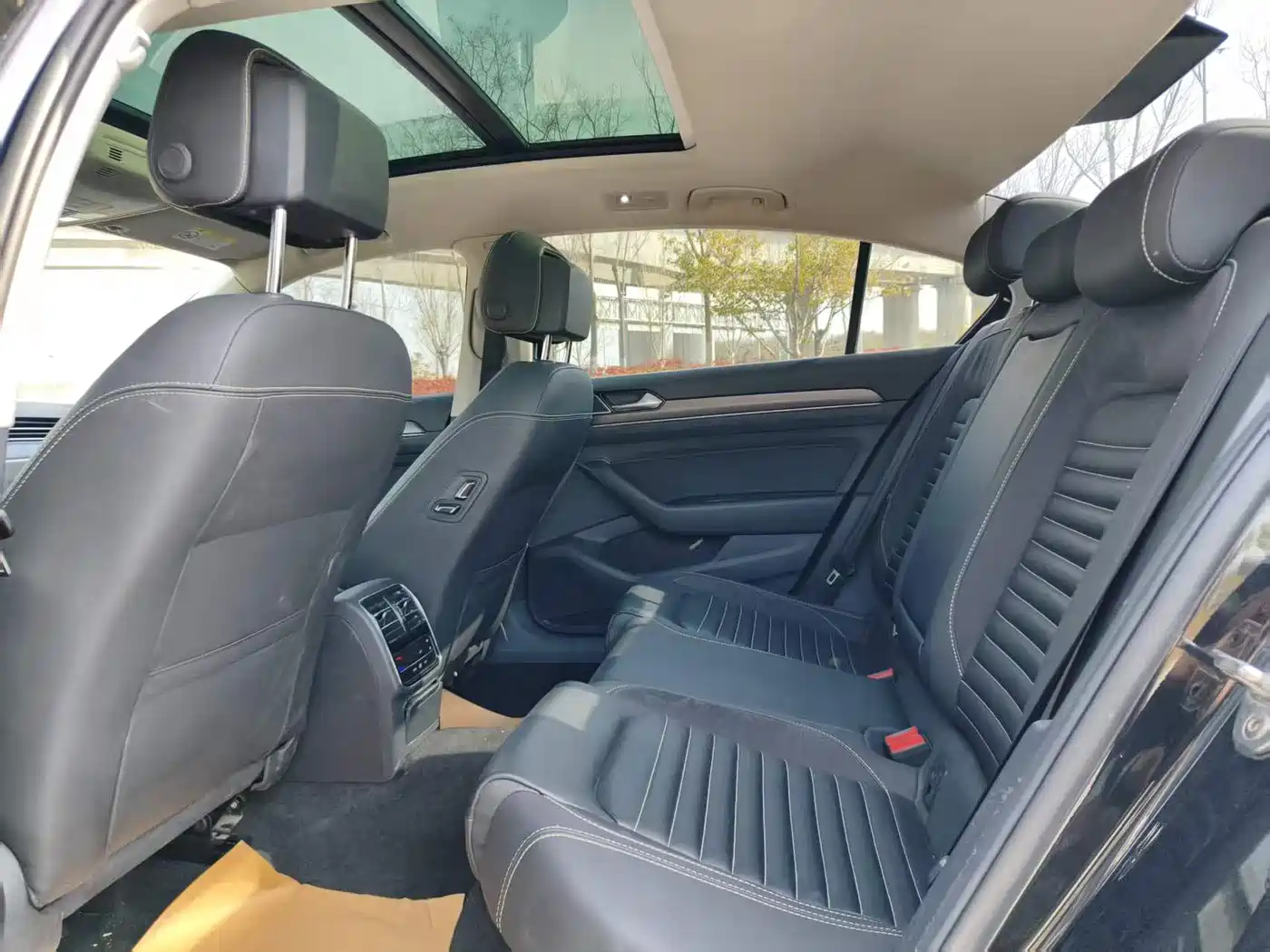 Volkswagen Magotan 2020 330TSI DSG Leading фото 5