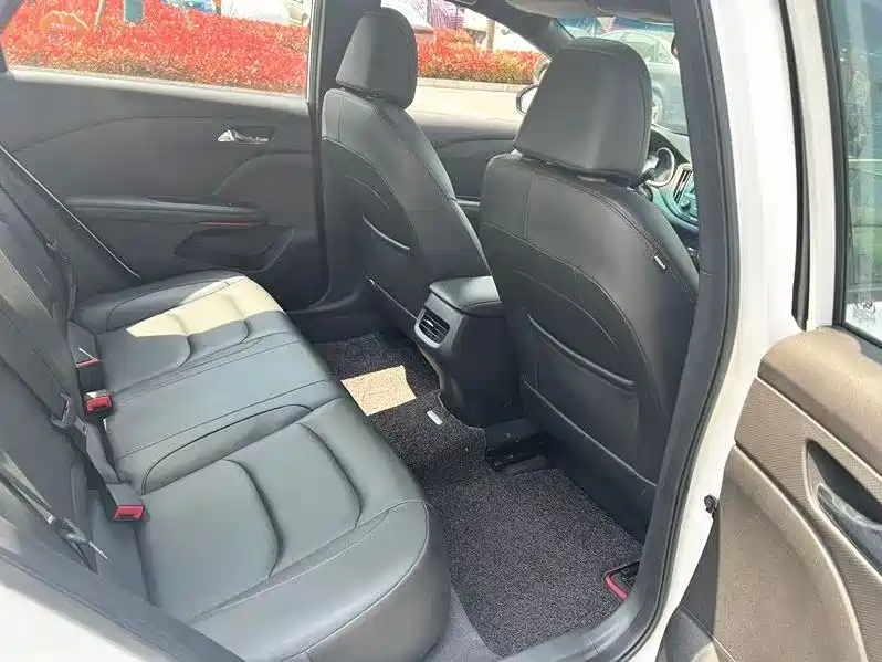 Chevrolet Monza 2019 RS 330T Auto Smooth Edition China VI фото 10
