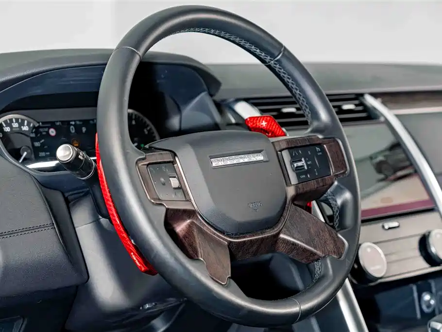 Land Rover Discovery 2023 300PS S фото 10