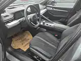 Фото 4 - Geely Preface