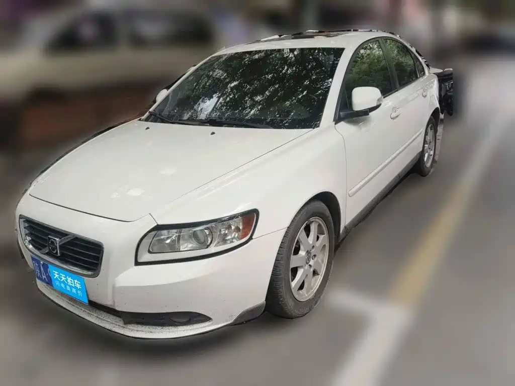 2010 Volvo S40