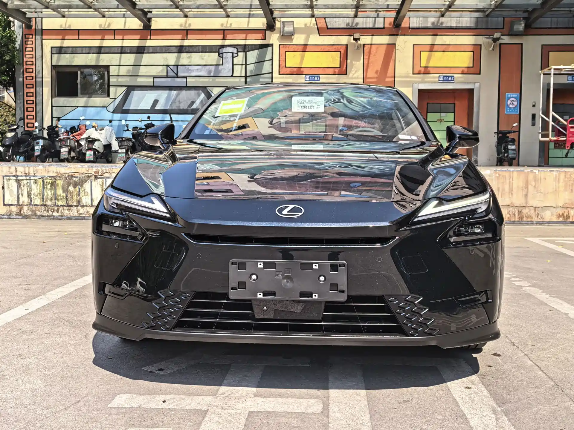 Фото 2 - Lexus ES