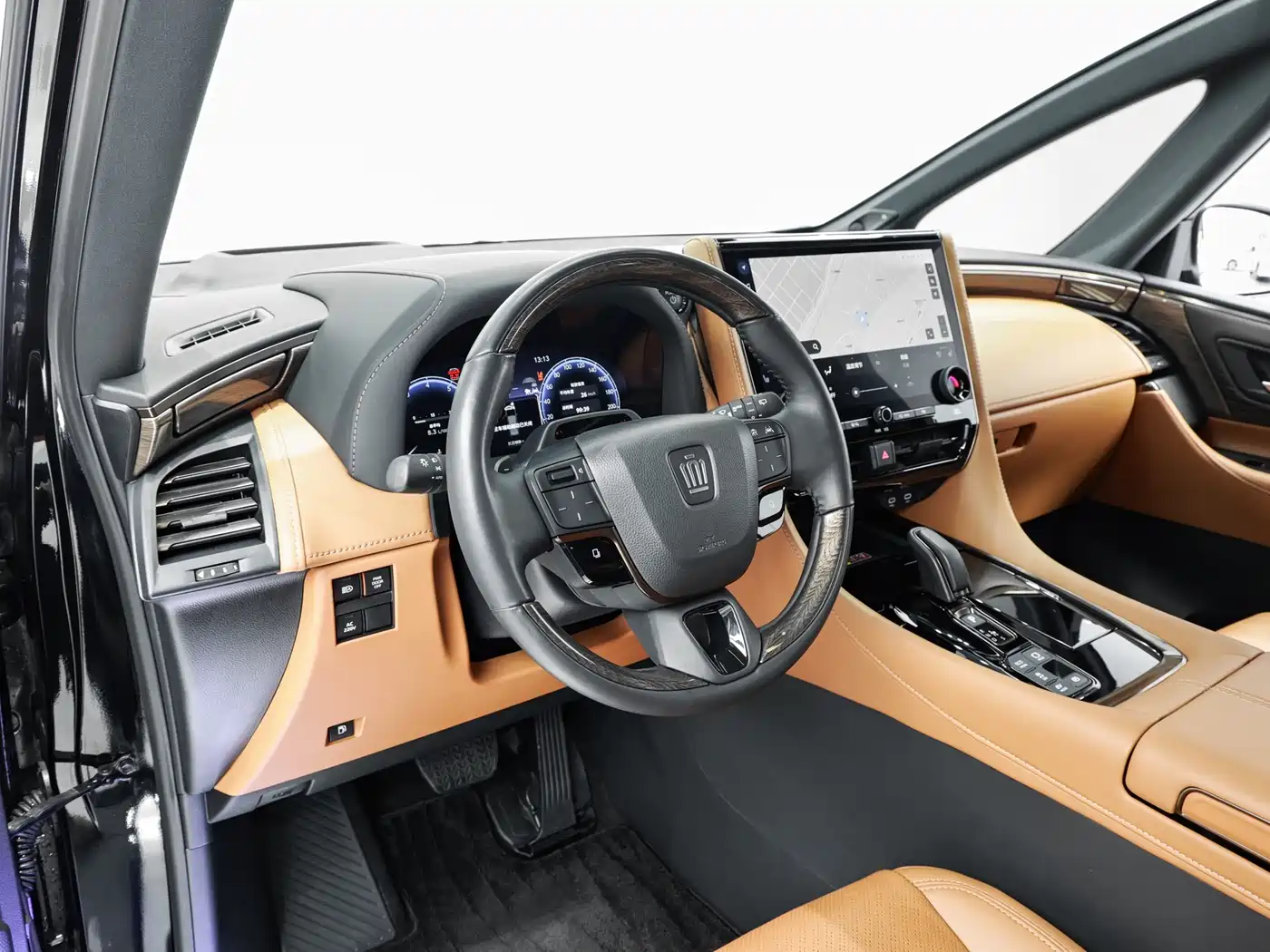 Toyota Vellfire 2024 Crown Hybrid 2.5L Executive Premium Edition фото 16