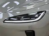 Photo 8 - Shangjie SUV