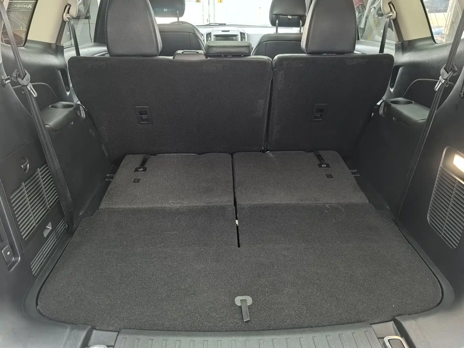Фото 20 - Ford Edge