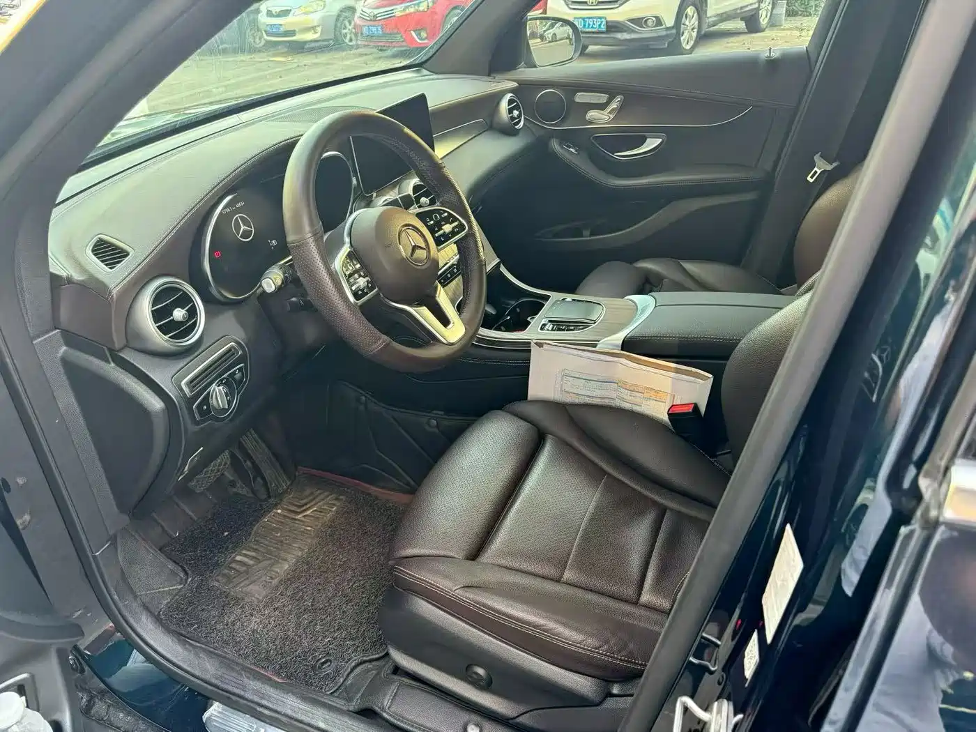 Mercedes-Benz GLC 2021 GLC 260 L 4MATIC Luxury фото 2