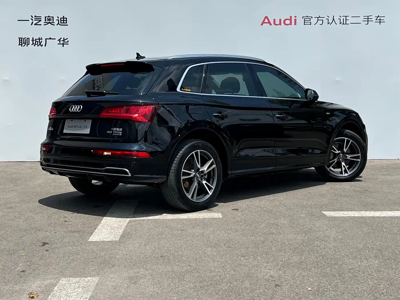 Фото 4 - Audi Q5L