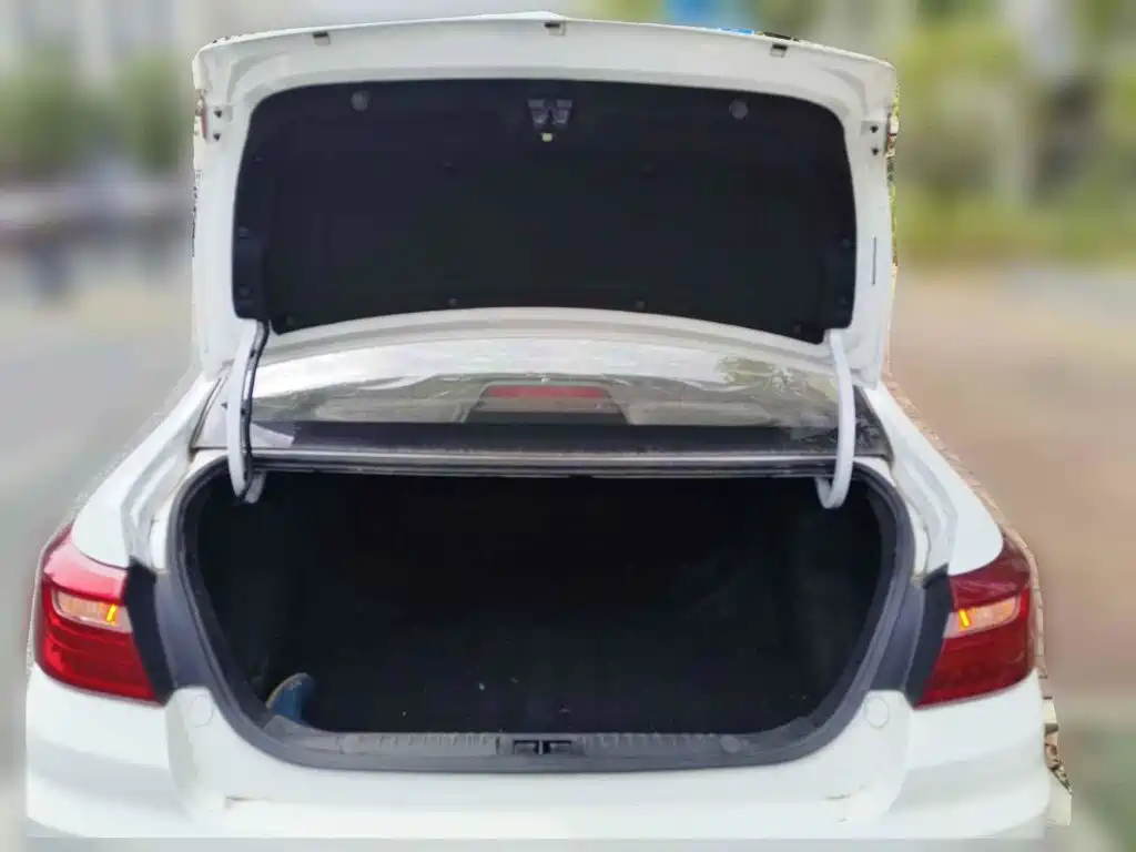 Photo 13 - Geely Vision