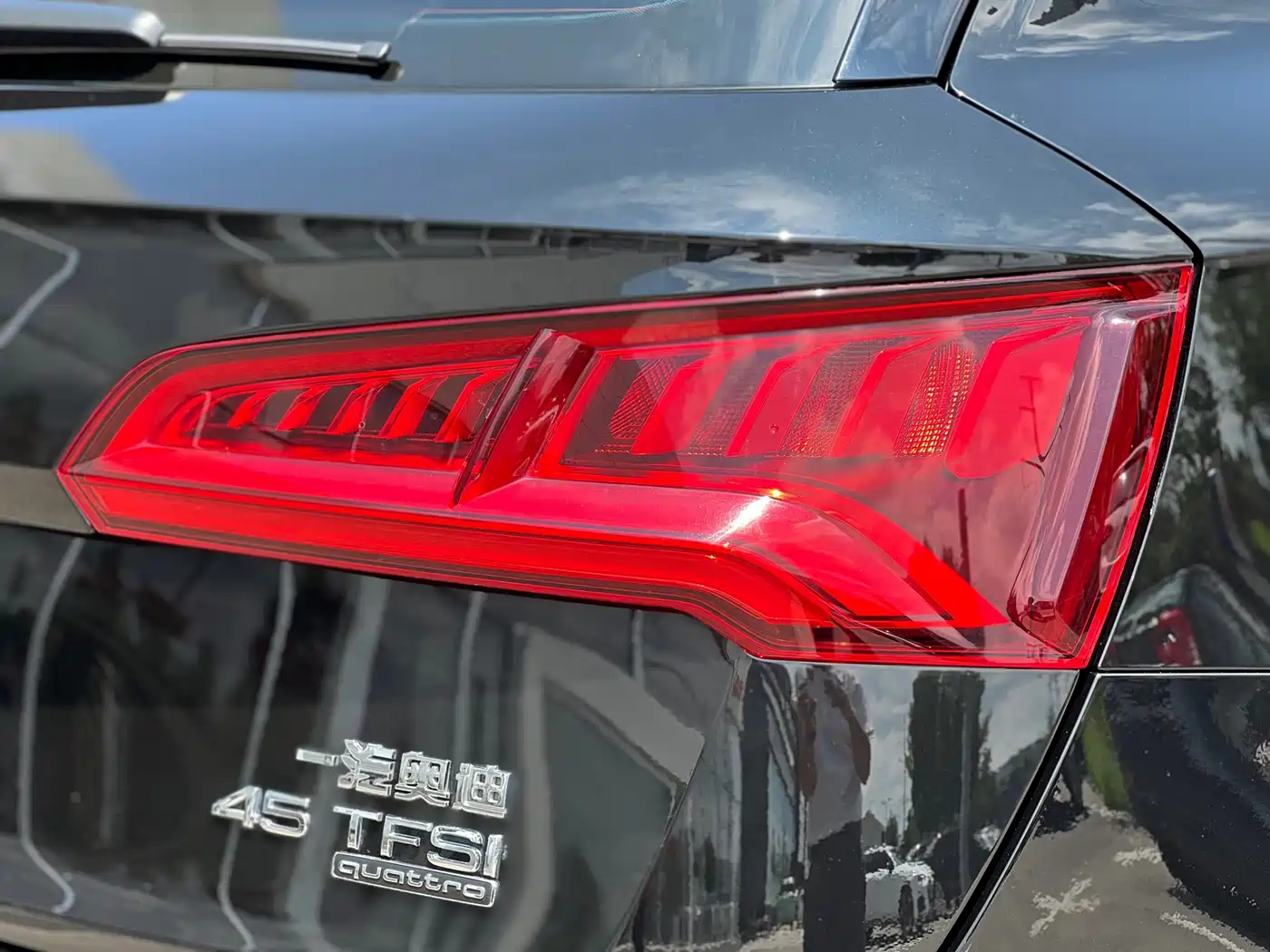 Фото 14 - Audi Q5L