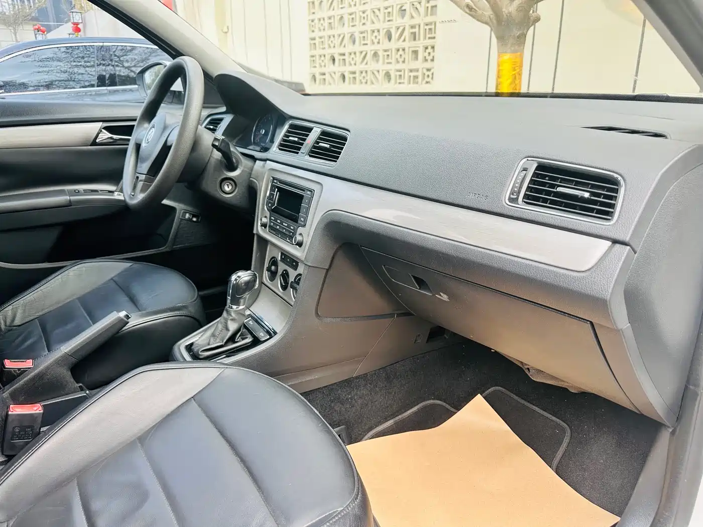 Volkswagen Lavida 2013 Facelift Classic 1.6L Automatic Comfort фото 20