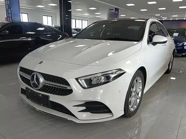 Mercedes-Benz A A 200 L, Спорт-седан Стиль