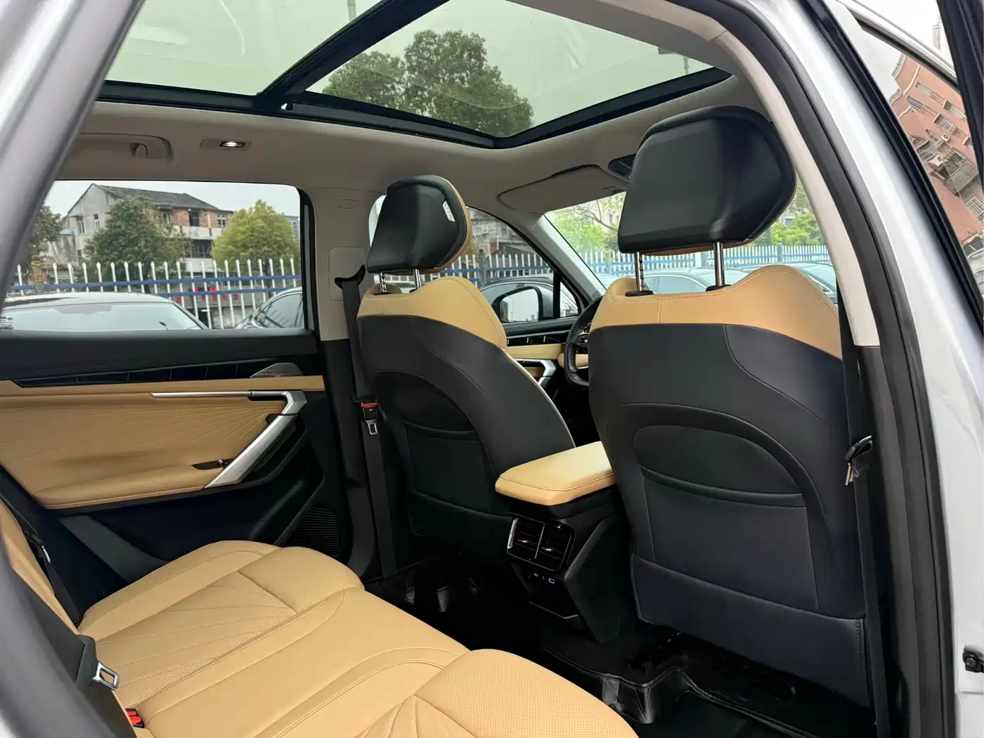 GEELY AUTOMOBILE BOYUE L