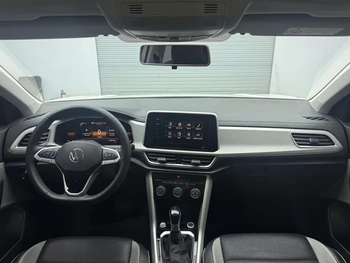 VOLKSWAGEN T ROC EXPLORING SONGS