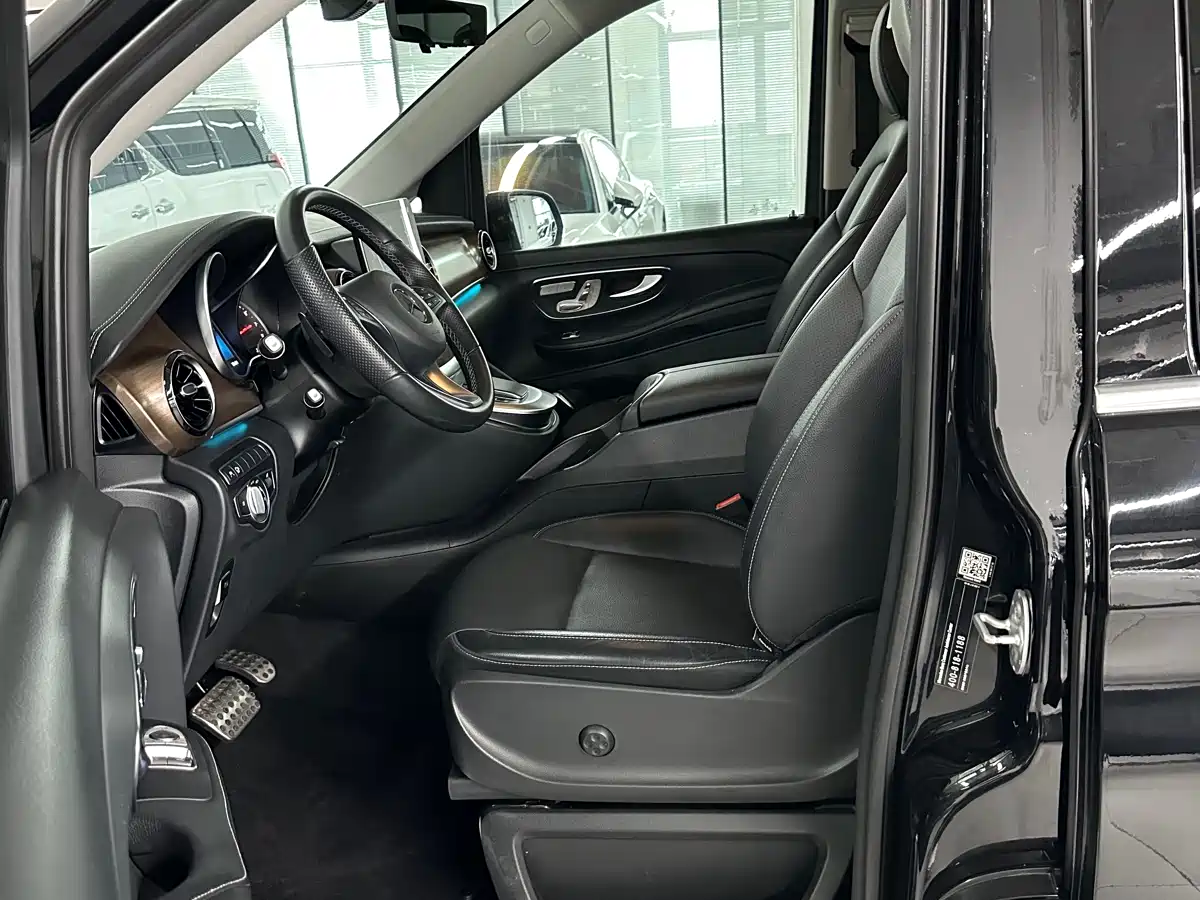 MERCEDES-BENZ V CLASS