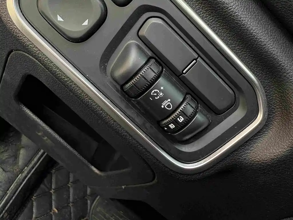Great Wall Pao 2019 2019 2.0T Automatic Gasoline 4WD Comfort GW4C20B