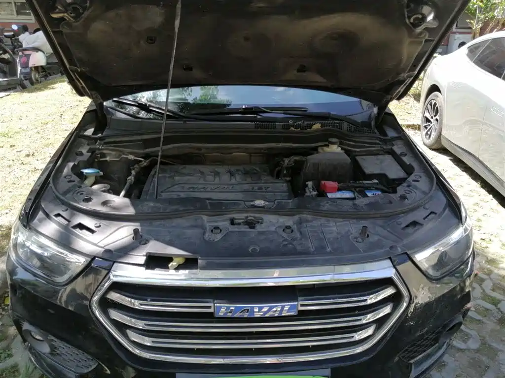 Photo 11 - Haval H6