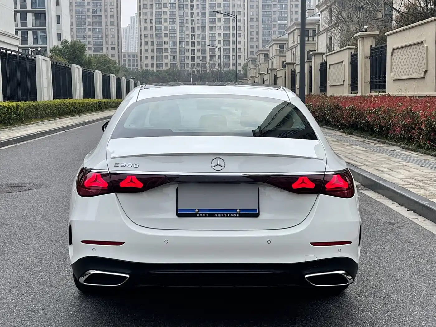 MERCEDES-BENZ E-CLASS (IMPORTED)