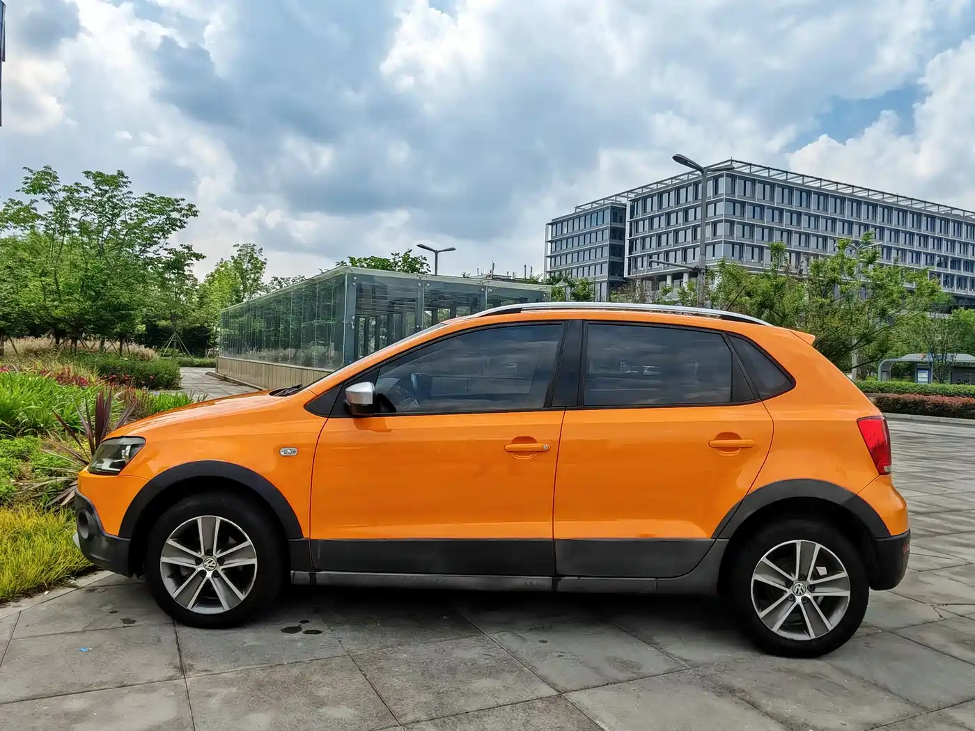 Volkswagen Polo 2012 1.6L Cross Polo AT фото 7