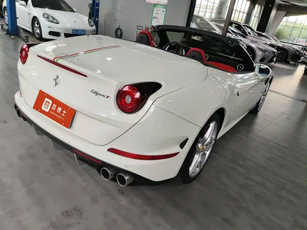 Ferrari California T 2018 2015 3.9T Standard