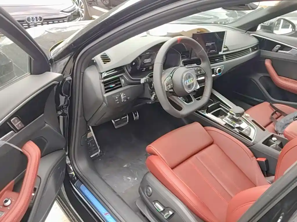 Audi A4L 2026 2025 2 Million Celebration Edition 40 TFSI Luxury Dynamic B&O Starlight Night Edition