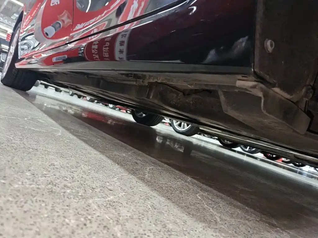 Фото 22 - Toyota Camry