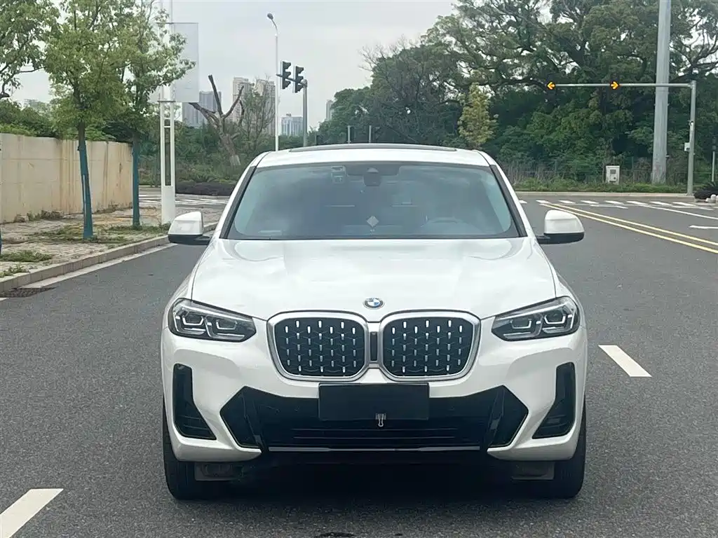 BMW X4 2022 xDrive 25i M Sport Package фото 2