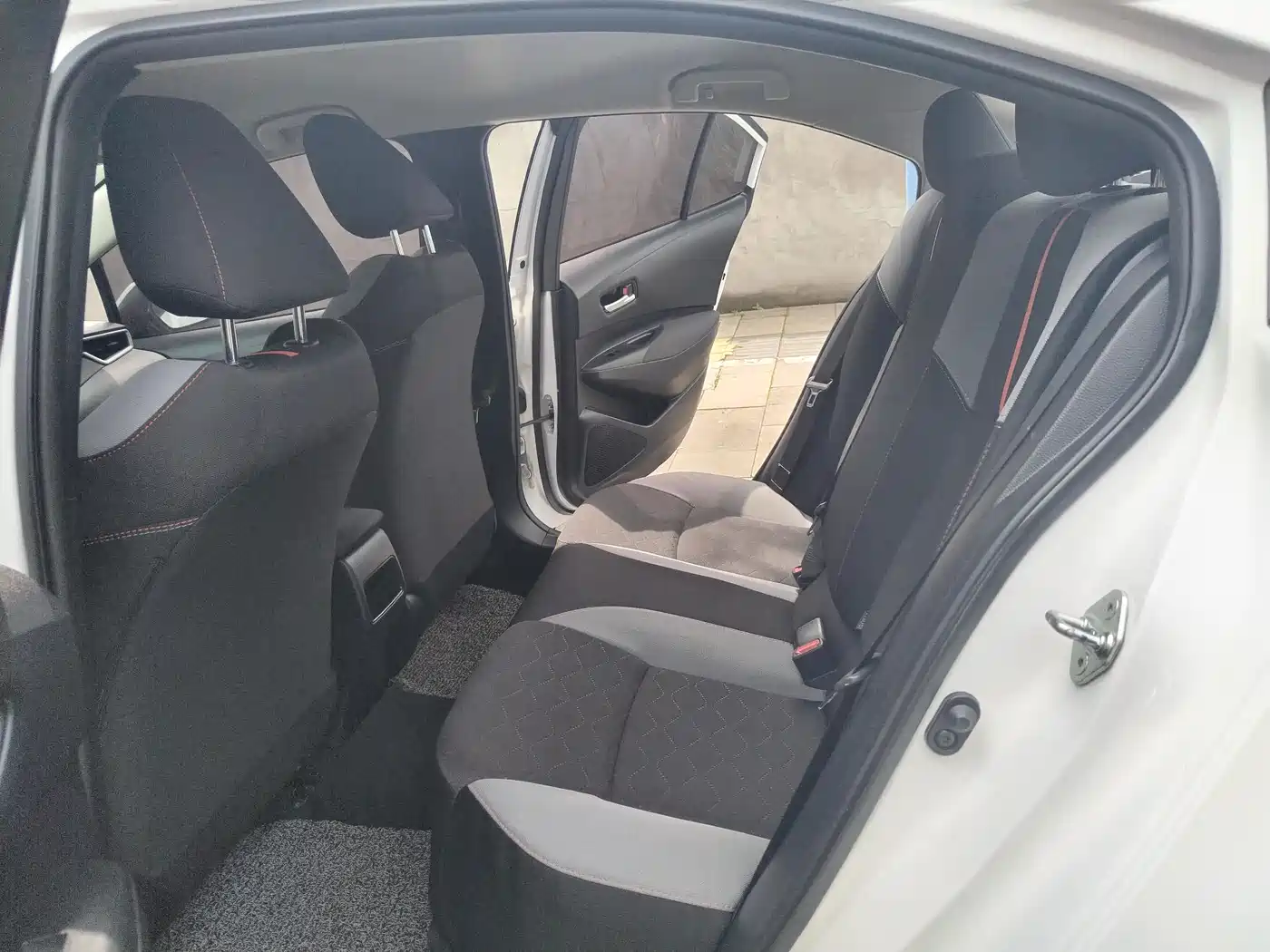 Toyota Corolla 2023 1.2T Pioneer Edition фото 17