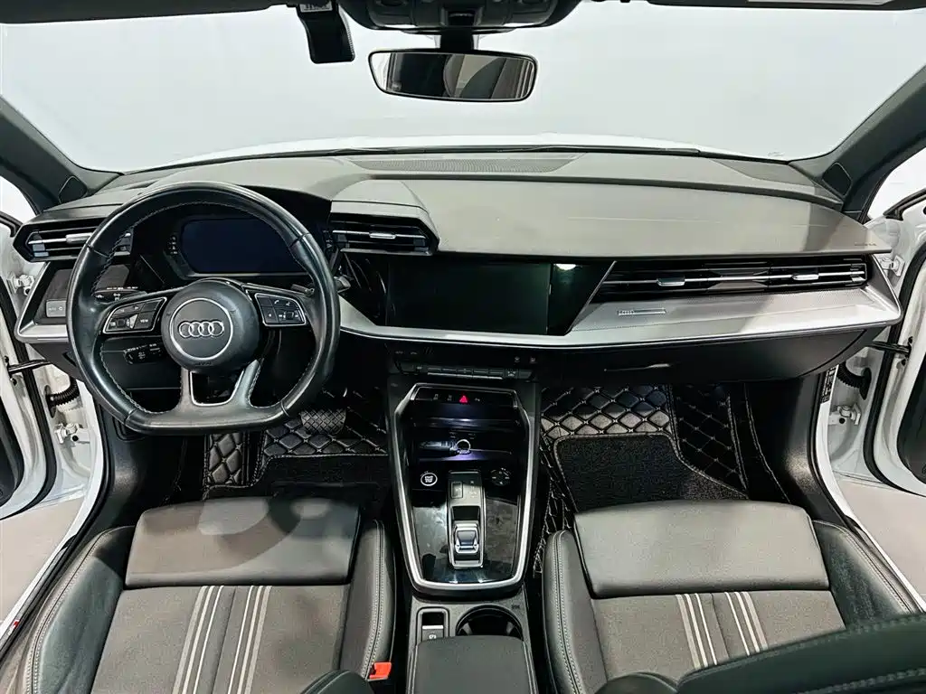 Audi A3 2024 Model Sportback 35 TFSI Fashion Sport фото 8