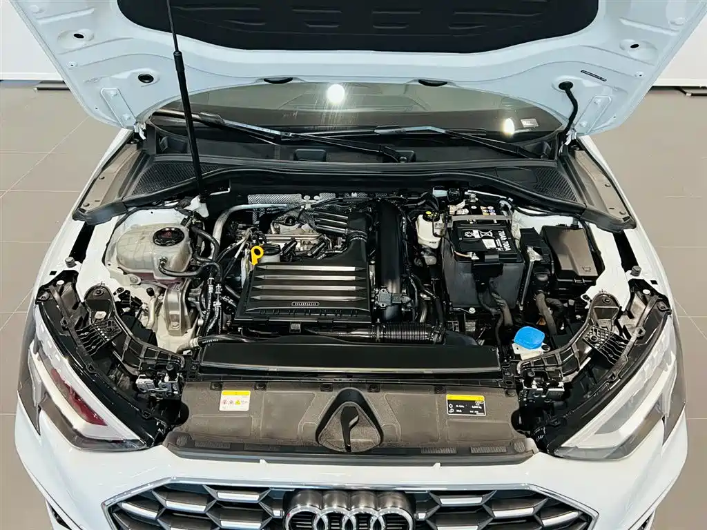 Audi A3 2024 Model Sportback 35 TFSI Fashion Sport фото 7