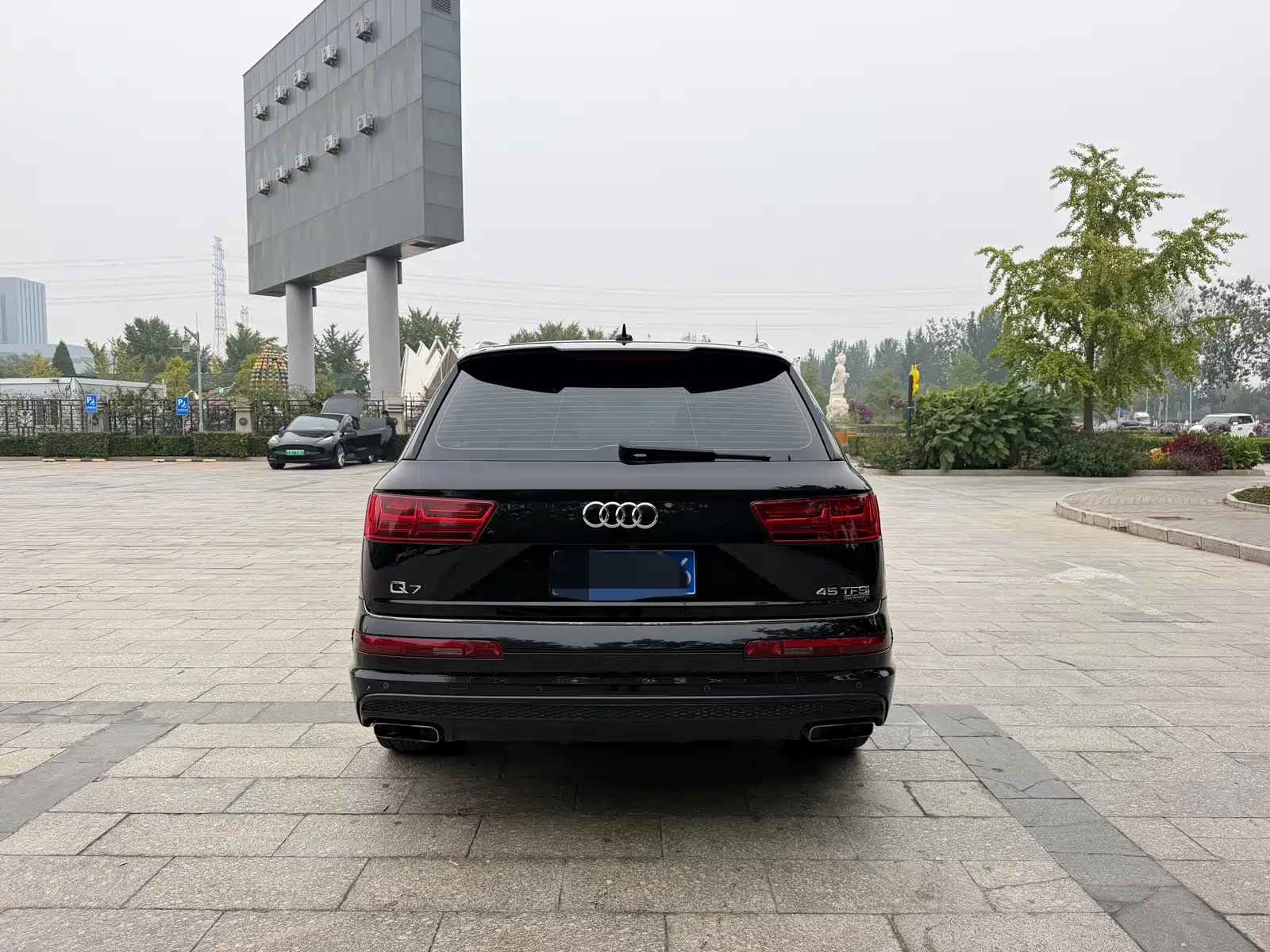 Photo 4 - Audi Q7