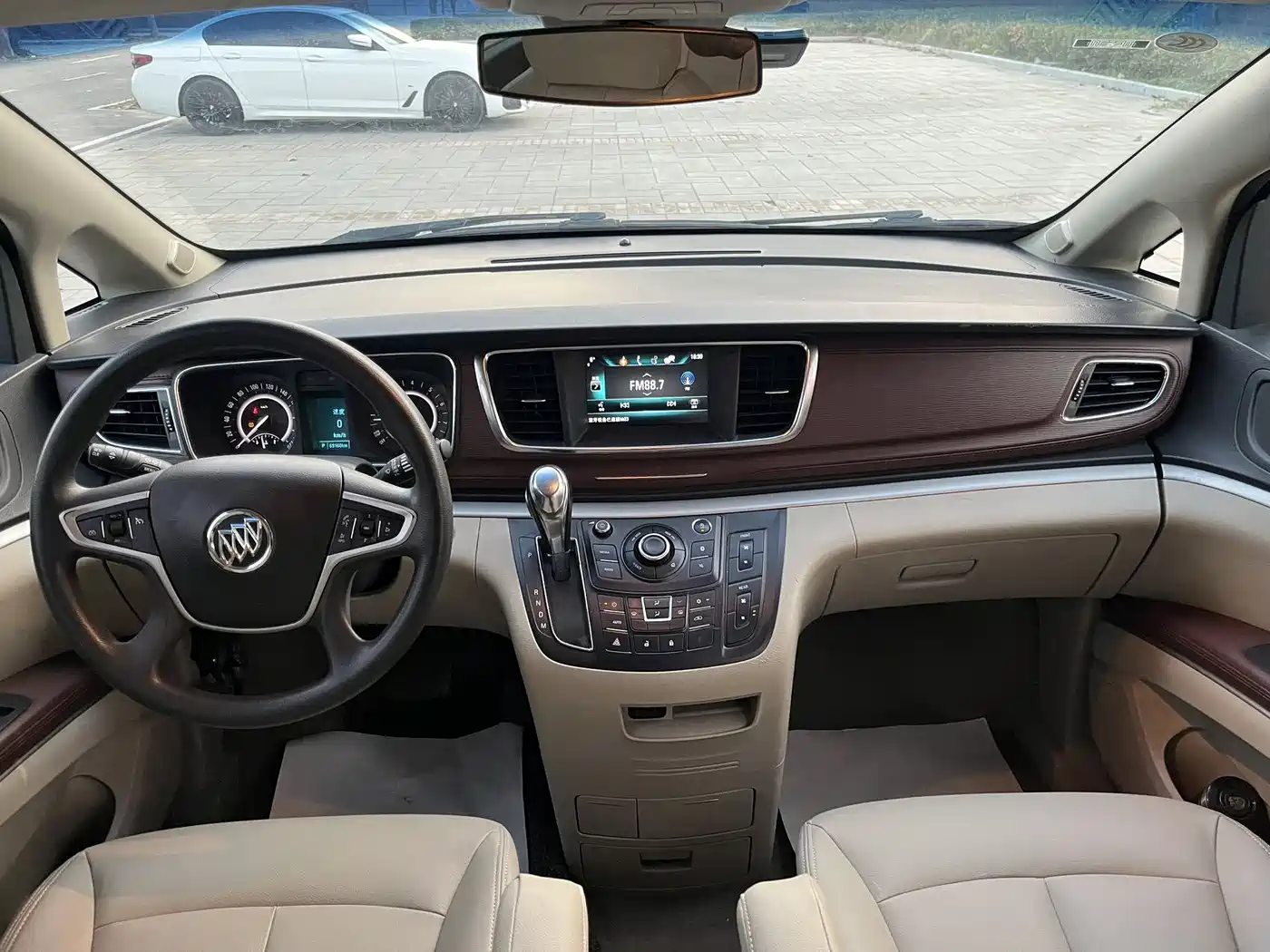 Buick GL8 2018 28T Comfort China VI фото 8