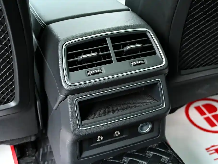 Audi A6L 2023 40 TFSI Luxury Dynamic фото 29