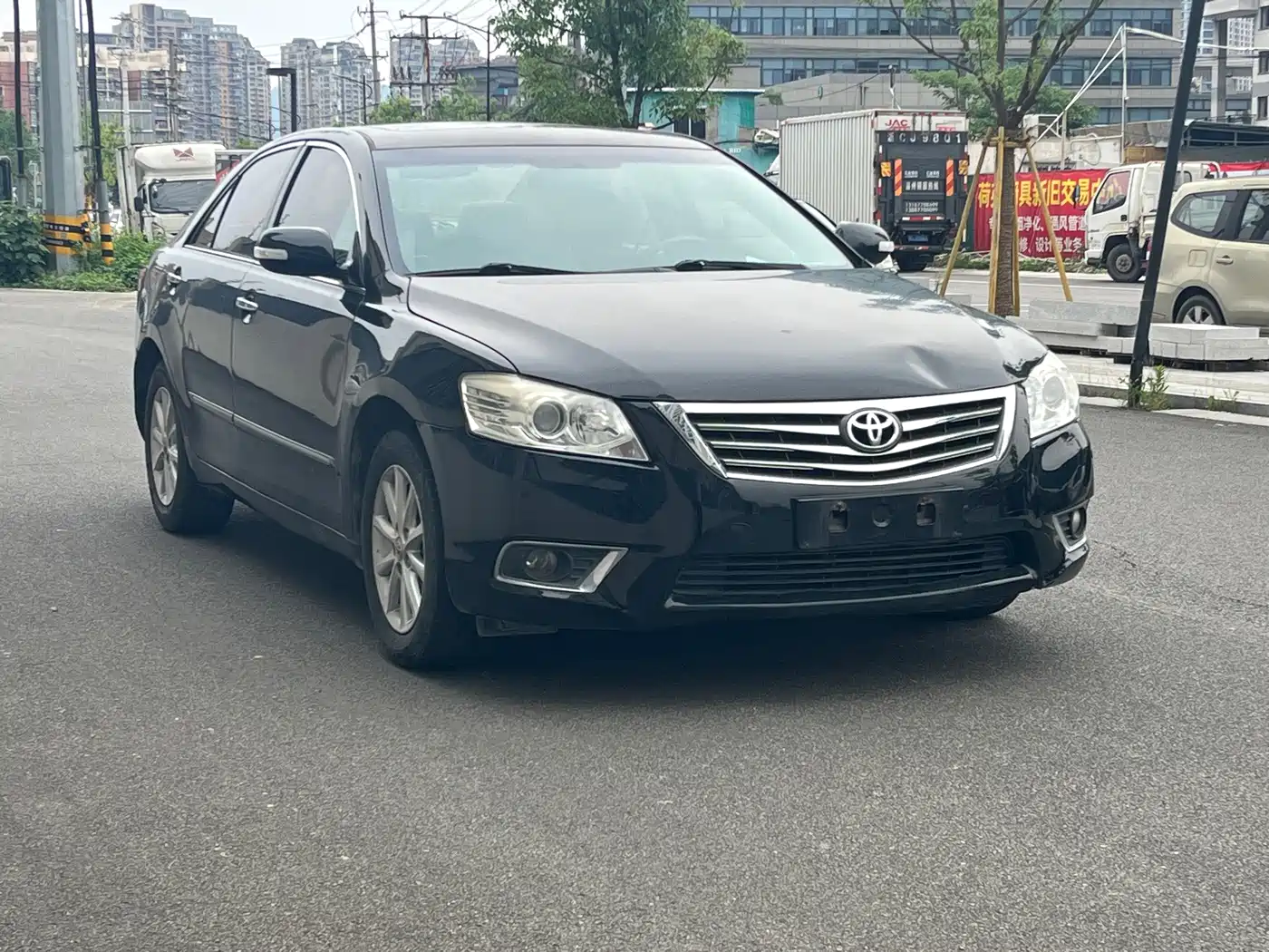 Photo 3 - Toyota Camry