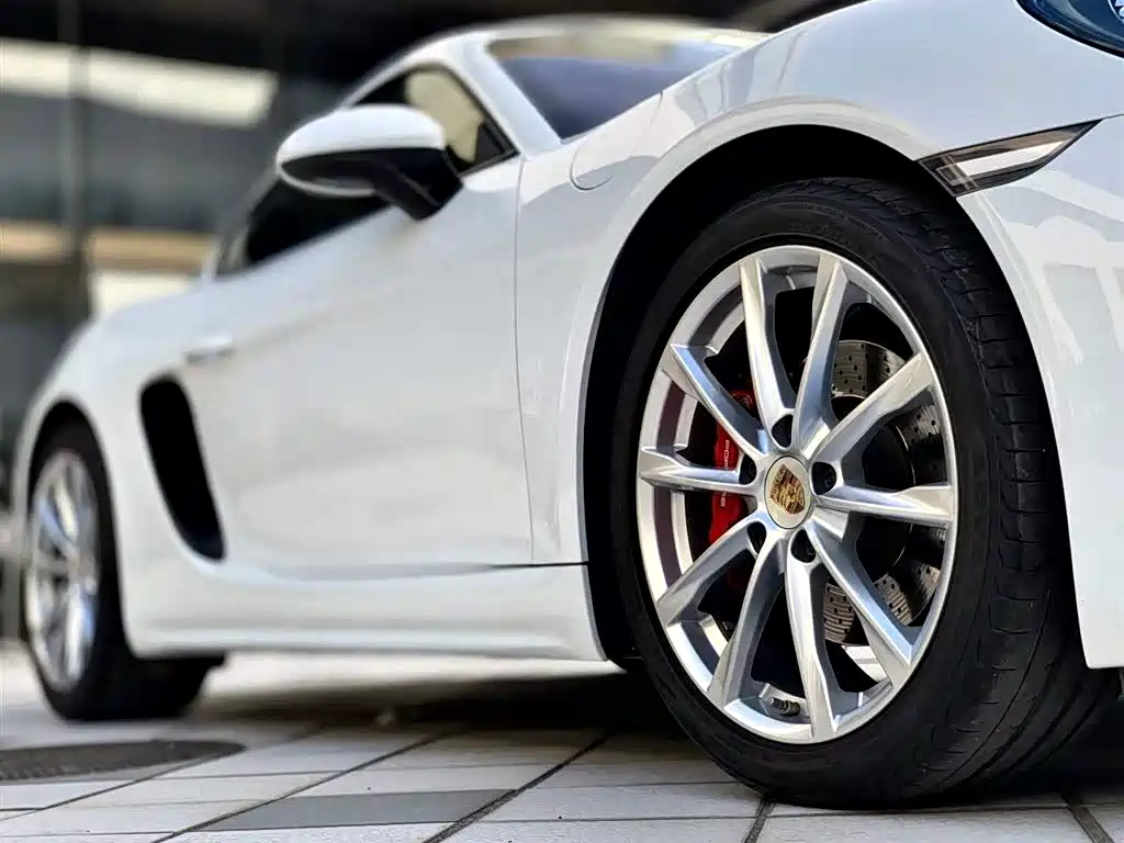 Porsche 718 2016 Cayman 2.0T фото 4