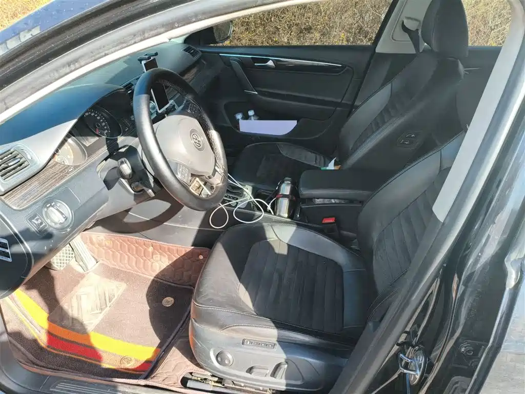 Volkswagen Magotan 2012 Facelift 2.0TSI Premium фото 8