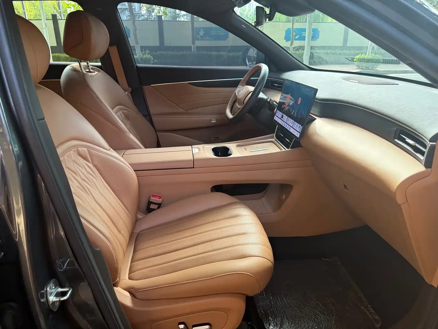 Dongfeng Aeolus L8 2025 2025 Plug-in Hybrid