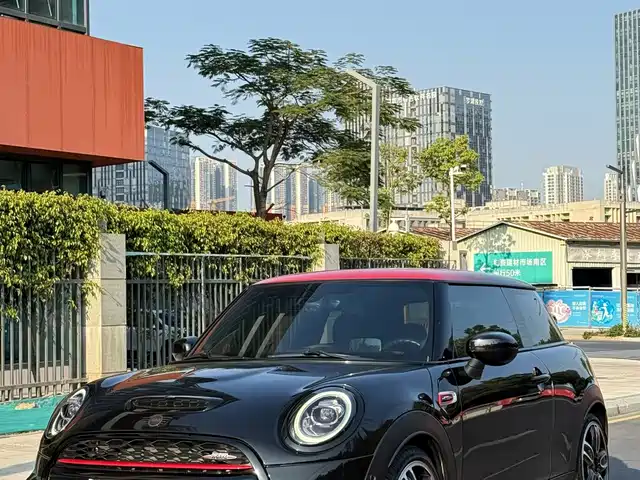 MINI JCW