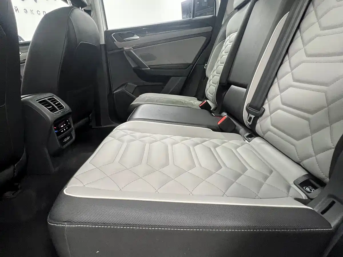 Volkswagen Tayron 2023 280TSI 2WD Luxury Plus Advanced Edition фото 14