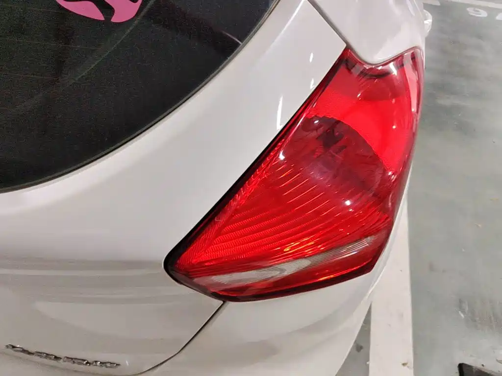 Ford Focus 2018 2018 Hatchback Classic 1.6L Automatic Trend Smart Edition