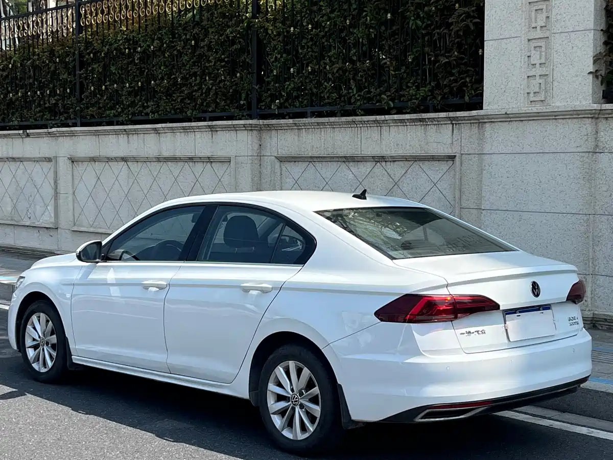 Volkswagen Bora 2021 200TSI DSG Comfort Smart Edition фото 4