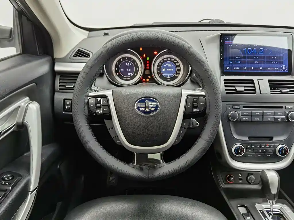Besturn X80 2014 2013 2.0L Automatic Luxury Type