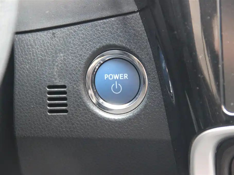 Toyota Corolla 2017 Facelift Hybrid 1.8L E-CVT Leading Edition фото 22