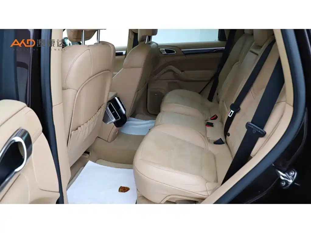 Porsche Cayenne 2016 Cayenne Platinum Edition 3.0T фото 7