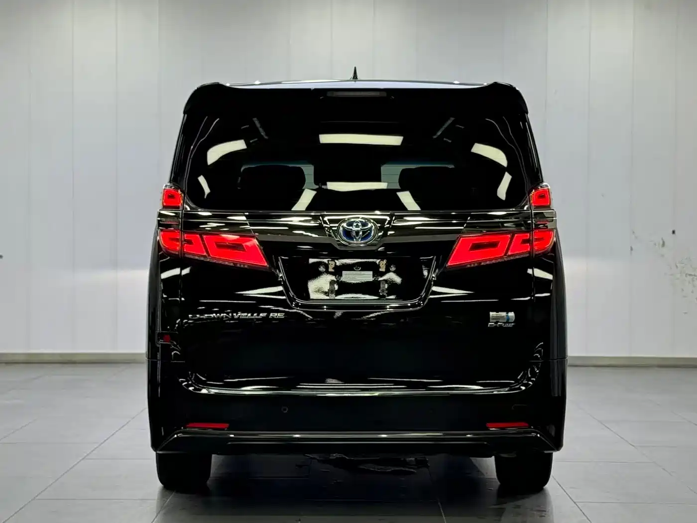 Toyota Vellfire 2024 2023 Crown Hybrid 2.5L HV Luxury