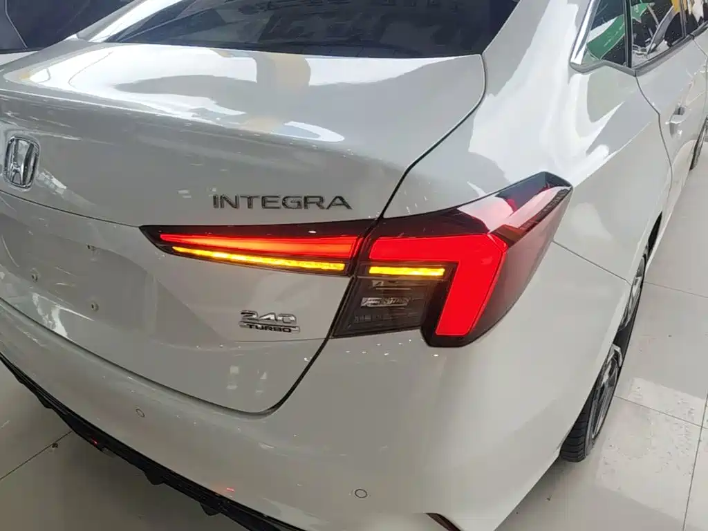 Honda Integra 2023 2023 240TURBO CVT Premium Edition